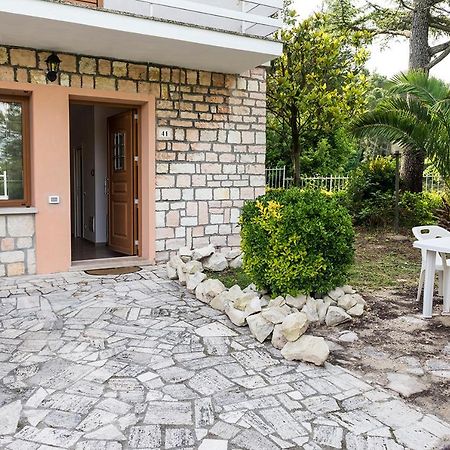 Poggio A30 - Poggio, Nuovo Bilocale Con Giardinoアパートメント エクステリア 写真