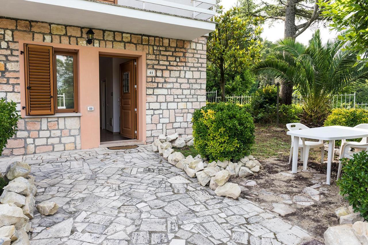 Poggio A30 - Poggio, Nuovo Bilocale Con Giardinoアパートメント エクステリア 写真